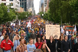 ACTU Your Rights at Work protest, 2005. By Tirin at en.wikipedia (Transferred from en.wikipedia to Commons.) [GFDL (http://www.gnu.org/copyleft/fdl.html) or CC-BY-SA-3.0 (http://creativecommons.org/licenses/by-sa/3.0/)], from Wikimedia Commons